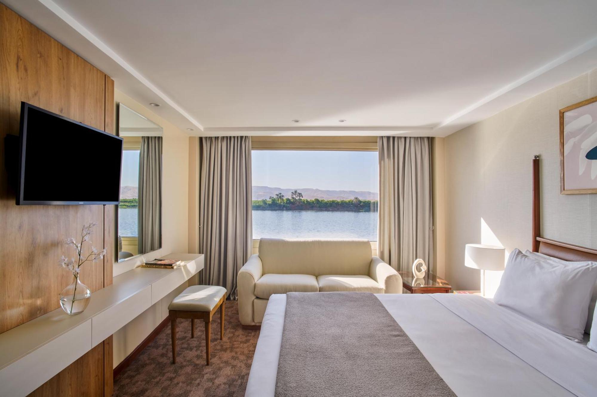 Moevenpick Royal Lotus Nile Cruise, Every Monday Four Nights From Luxor, Every Friday Three Nights From Aswan - Including Excursions & Sightseeing Екстериор снимка