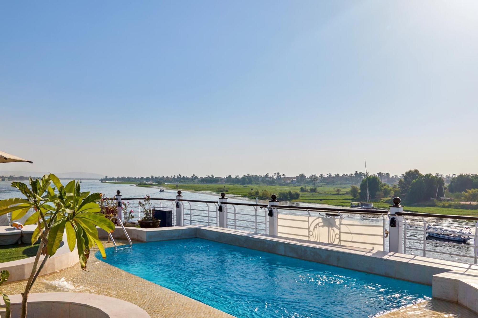 Moevenpick Royal Lotus Nile Cruise, Every Monday Four Nights From Luxor, Every Friday Three Nights From Aswan - Including Excursions & Sightseeing Екстериор снимка
